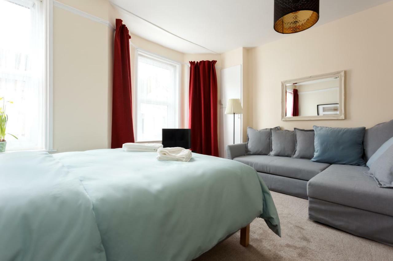 Stylish Town Centre Apartment Close To Beach And Shops Bournemouth Ngoại thất bức ảnh
