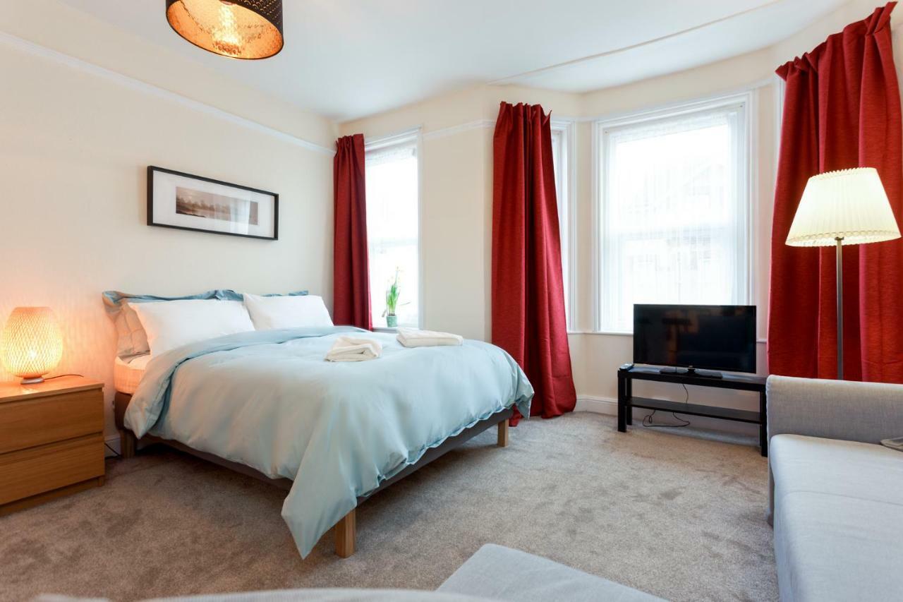 Stylish Town Centre Apartment Close To Beach And Shops Bournemouth Ngoại thất bức ảnh