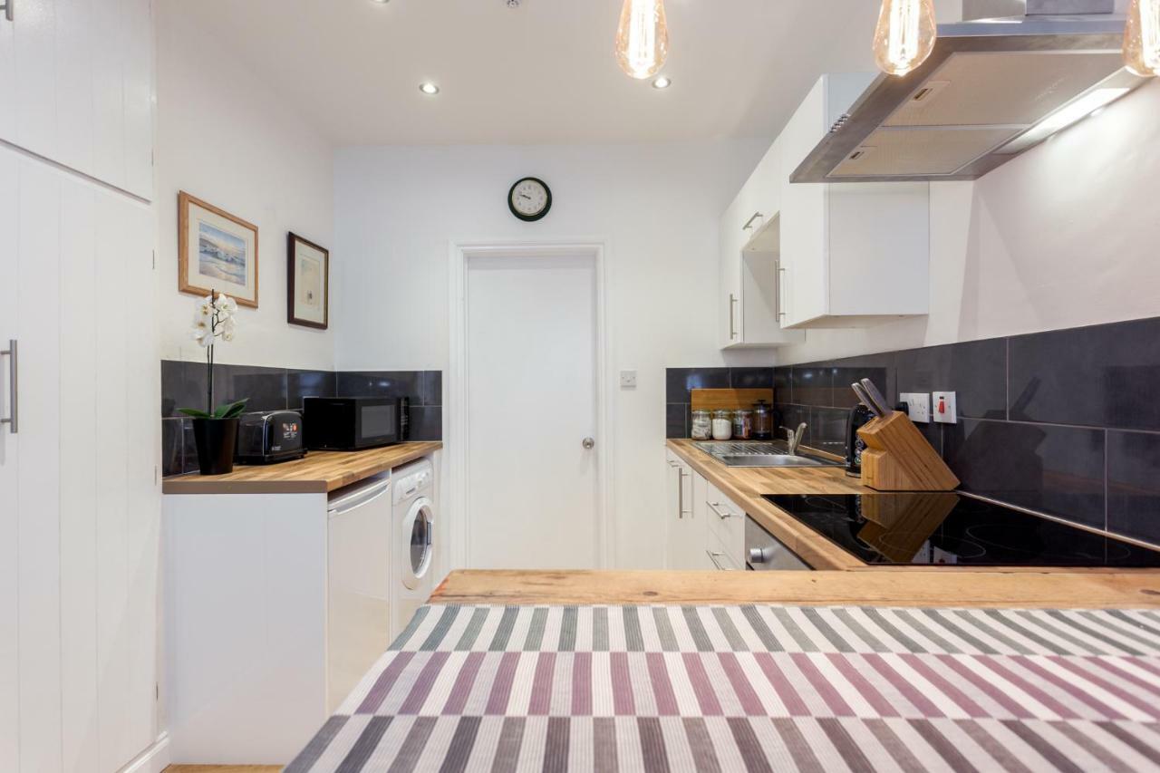 Stylish Town Centre Apartment Close To Beach And Shops Bournemouth Ngoại thất bức ảnh